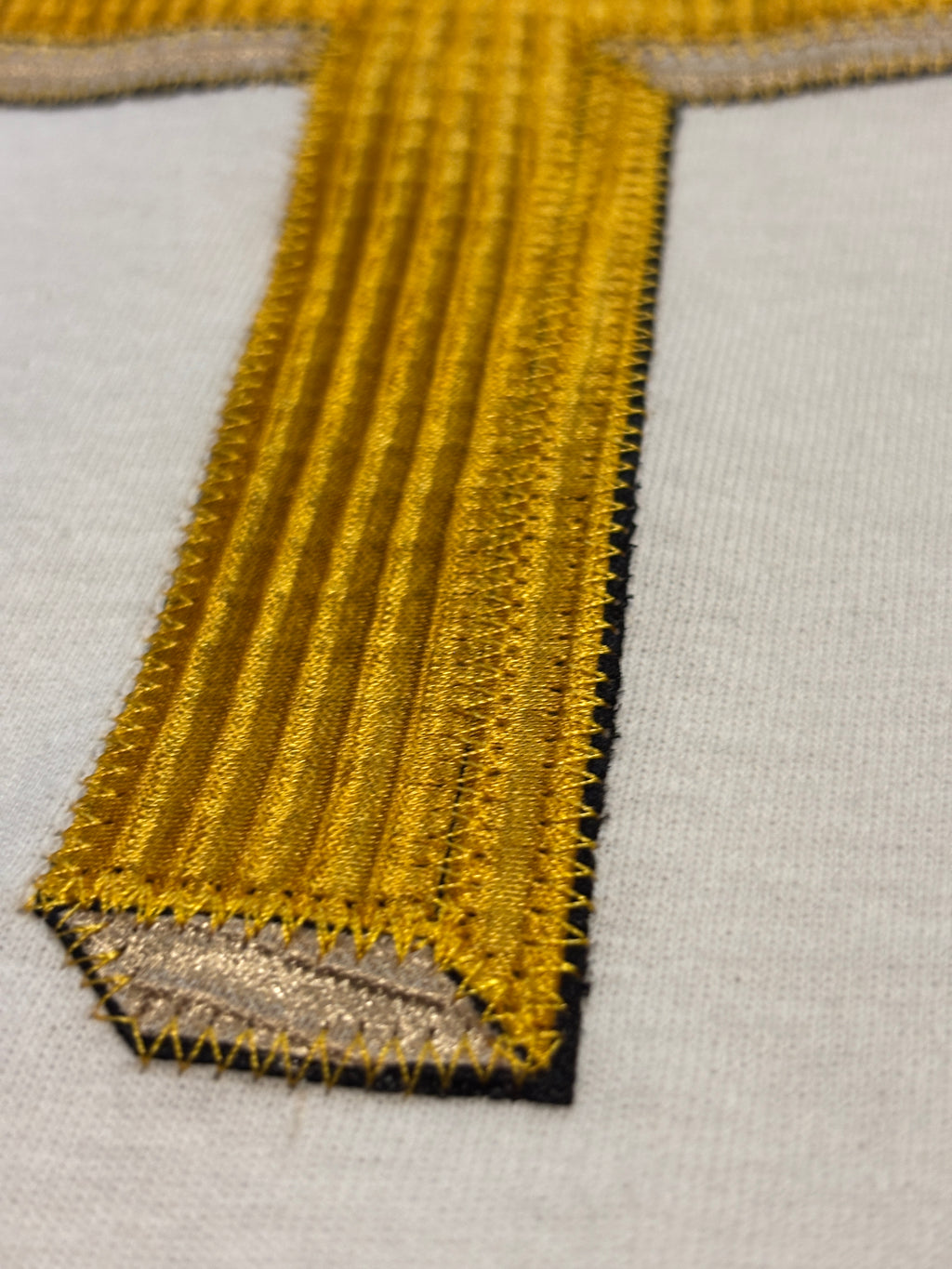Cross (Gold/White)